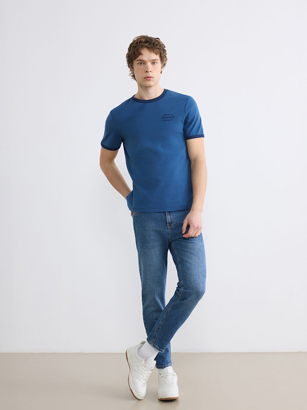 Lacivert Bisiklet Yaka Brooklyn Baskılı Erkek Tişört-1