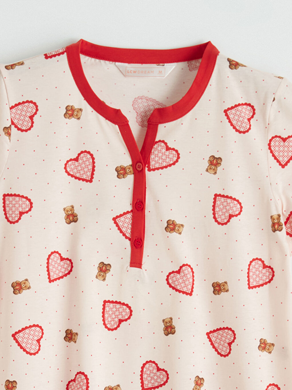 فستان نوم وردي امرأة-5