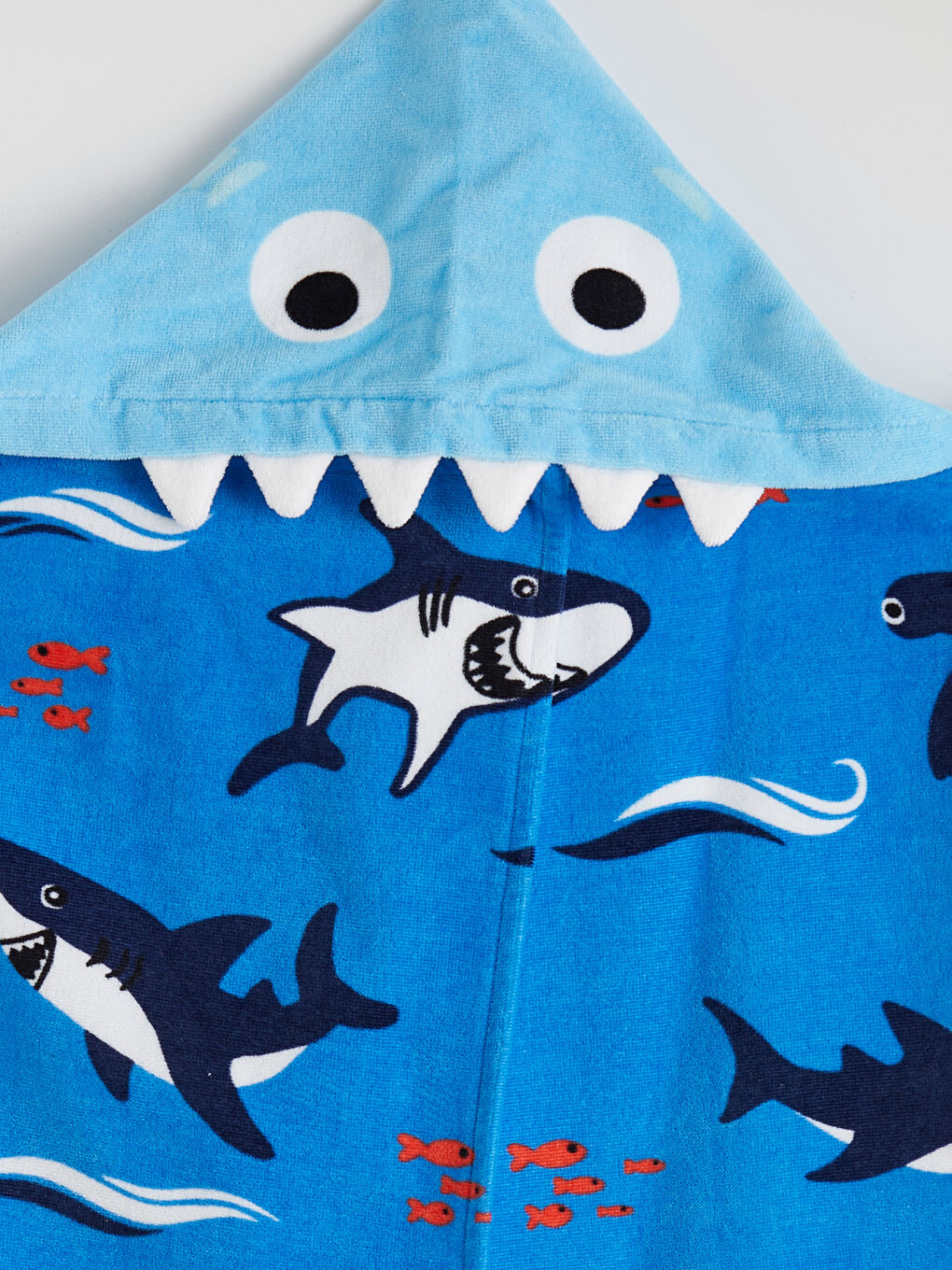 Mavi Köpek Balığı Figürlü Erkek Bebek Panço Havlu-1