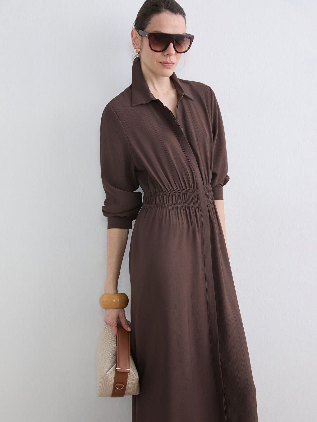 فستان قميص بني امرأة-1