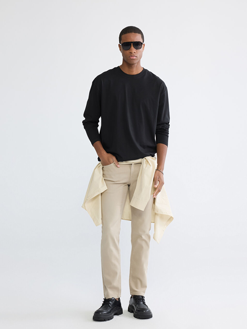 Muška dukserica sa okruglim izrezom-1