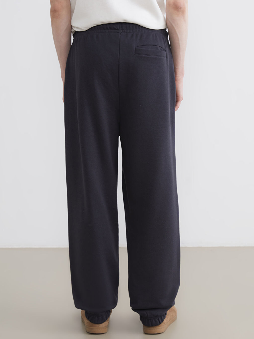 Man ANTHRACITE Jogger Sweatpants-3