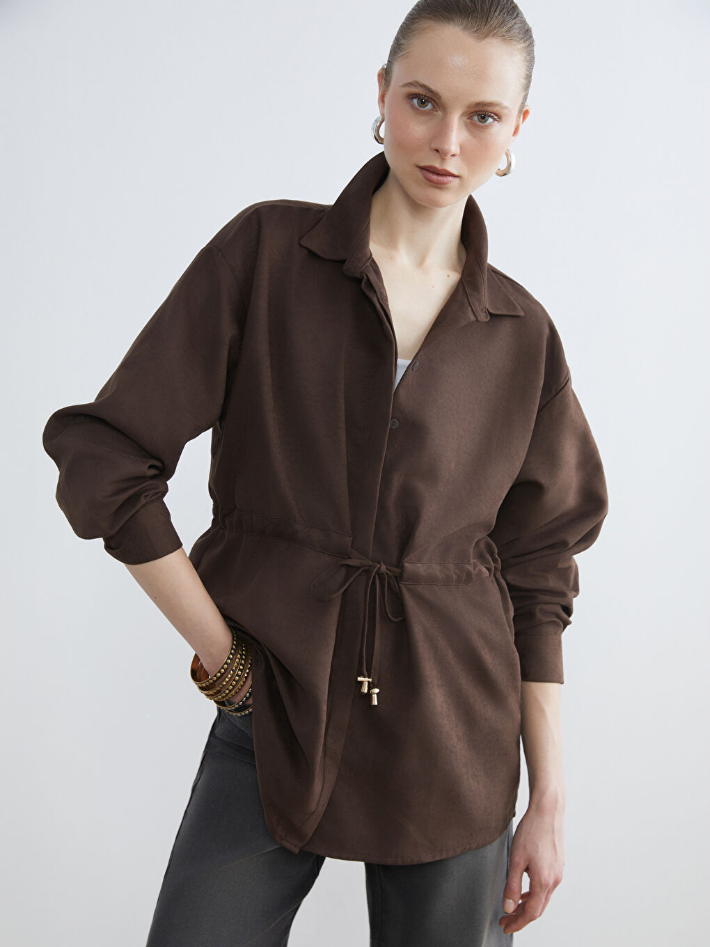 Kahverengi Süet Görünümlü Büzgülü Kadın Gömlek Tunik