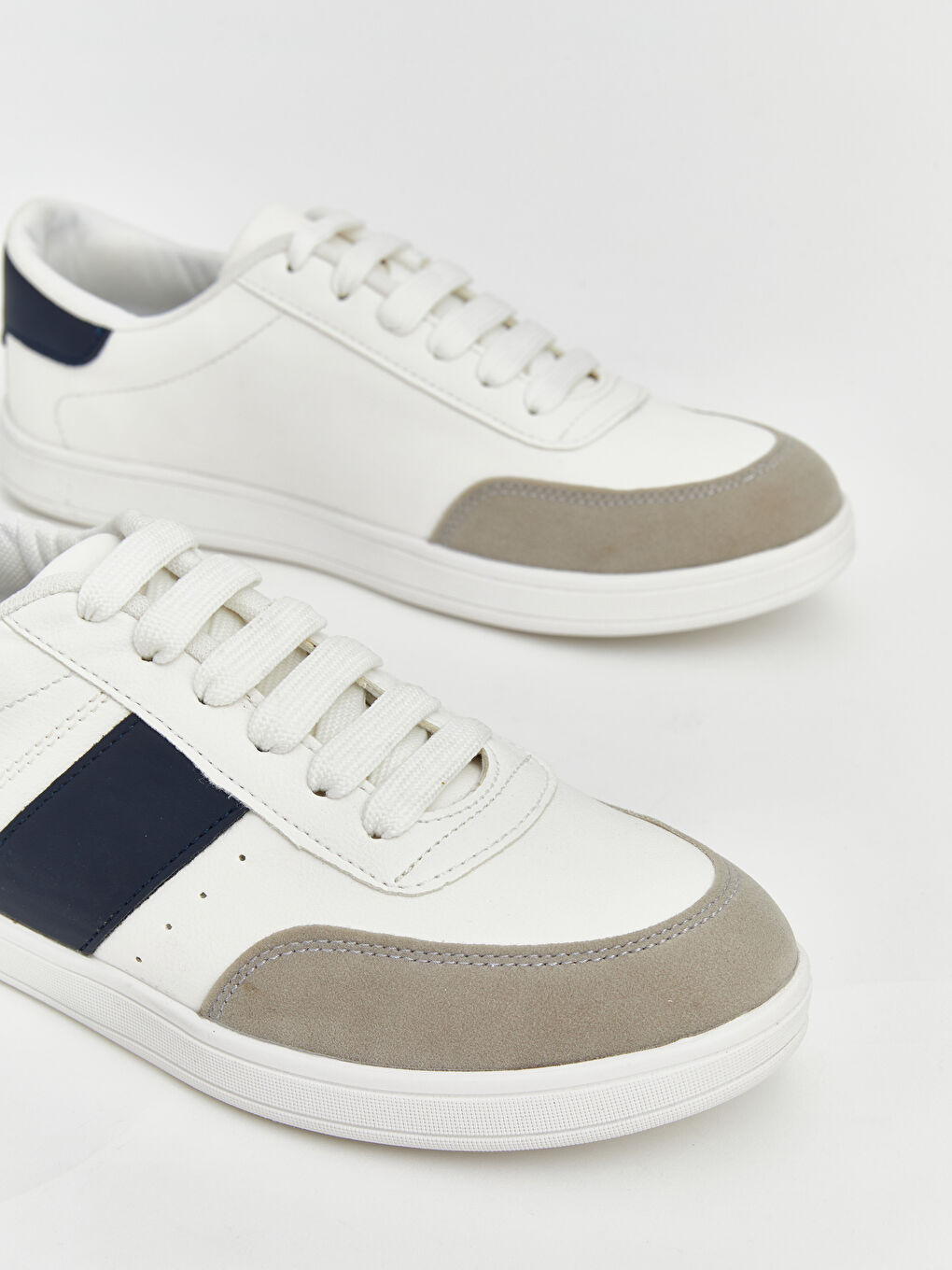 أحذية رياضية رجالية من الجلد الصناعي-1