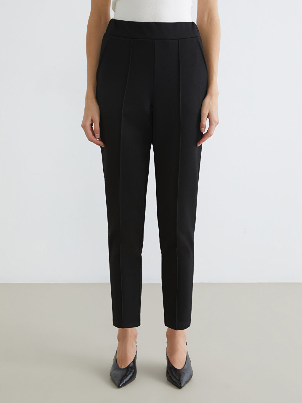 Siyah Beli Lastikli Kadın Pantolon-1