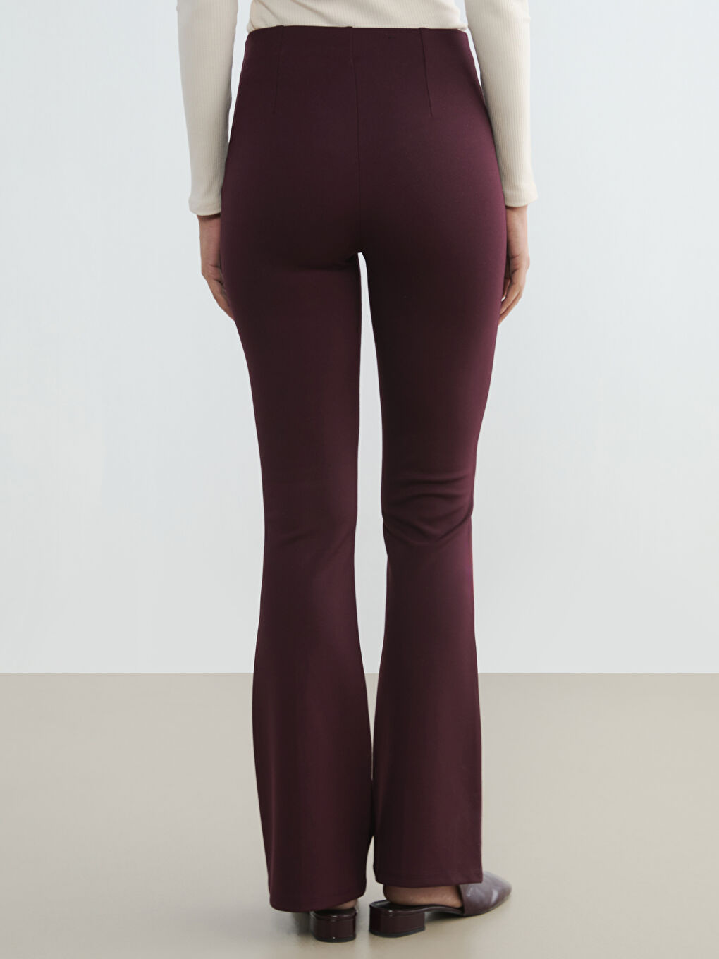 Bordo Ekstra Dar Fit İspanyol Paça Kadın Pantolon-3