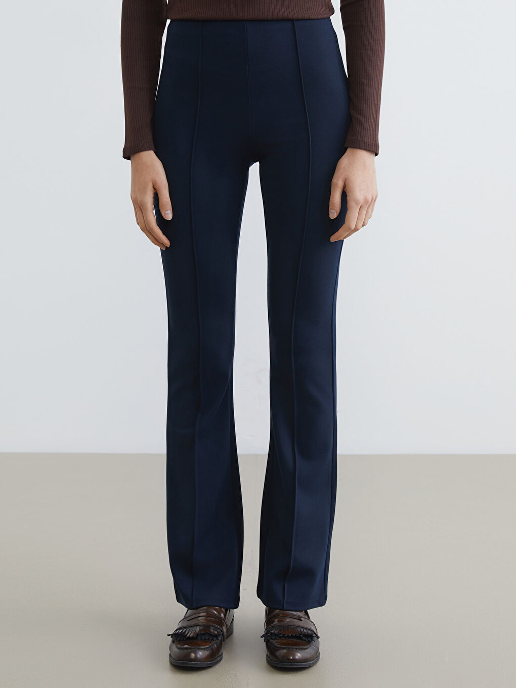 Lacivert Ekstra Dar Fit İspanyol Paça Kadın Pantolon-2