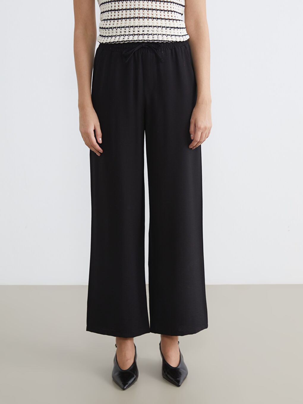 Woman BLACK Trousers-1