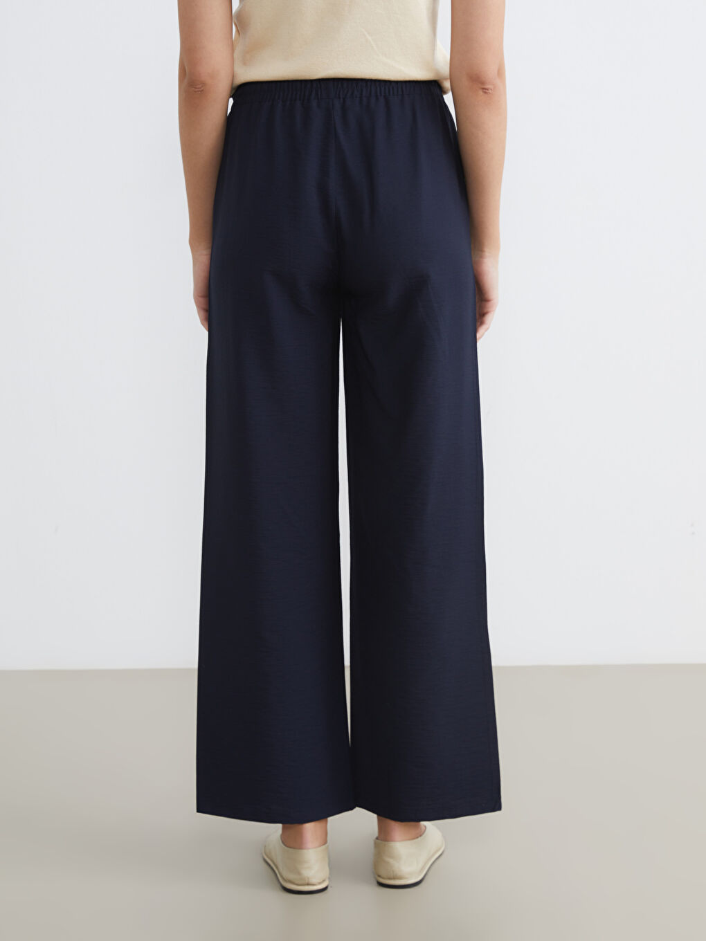 Lacivert Beli Lastikli Geniş Paça Kadın Pantolon-4