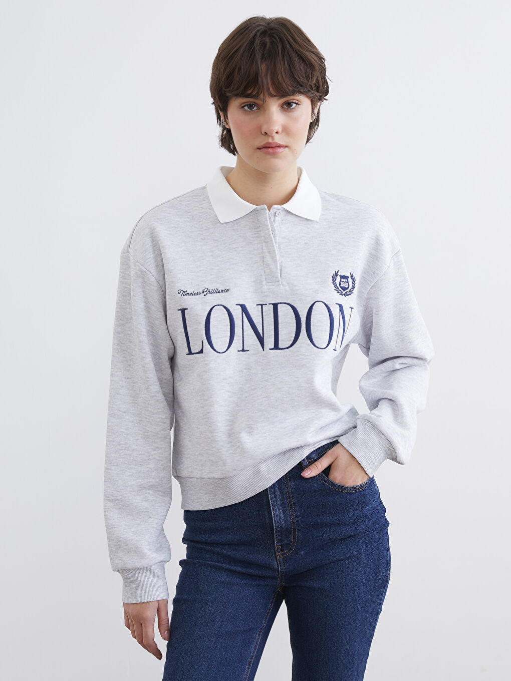 Gri Gömlek Yaka London Baskılı Kadın Kalın Sweatshirt