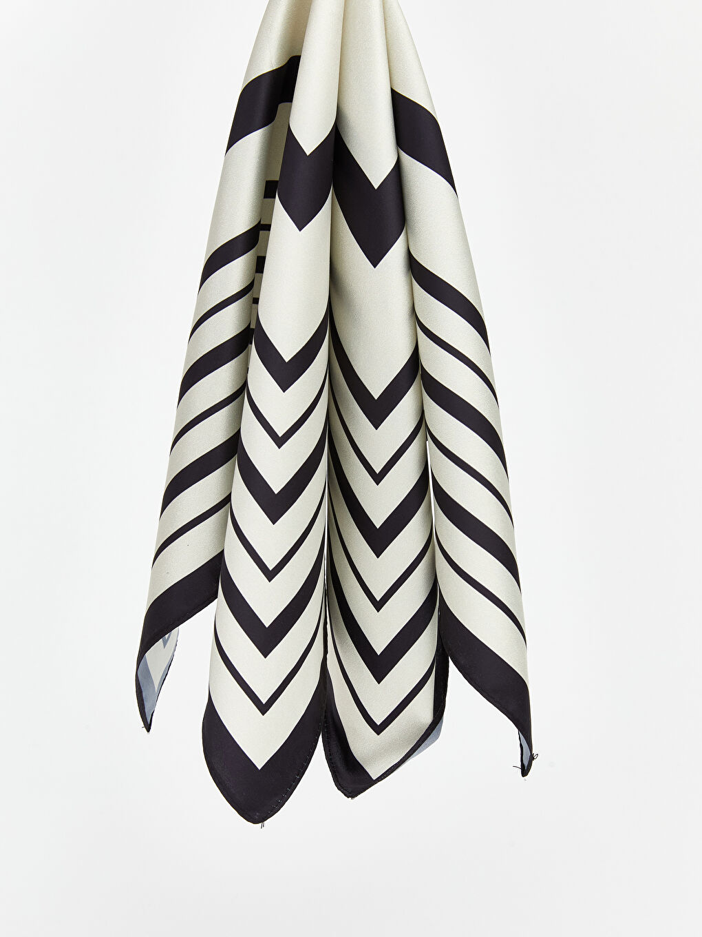 باندانا منقوشة للسيدات عبوة من ٢ قطعة-4