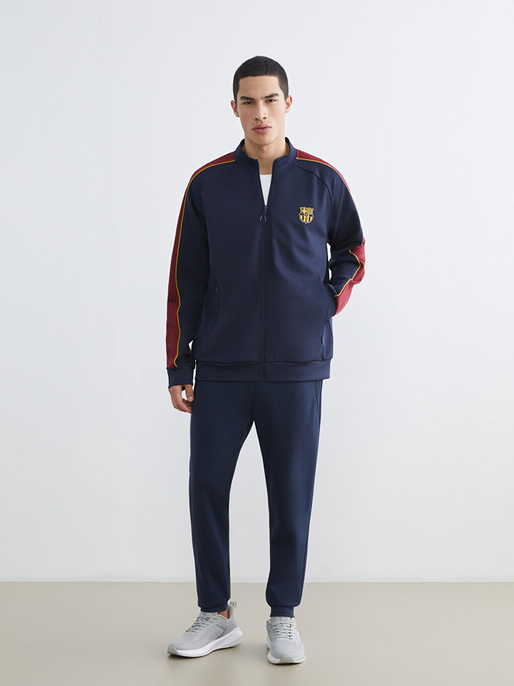 Lacivert Dik Yaka Barcelona Baskılı Erkek Fermuarlı Sweatshirt-1