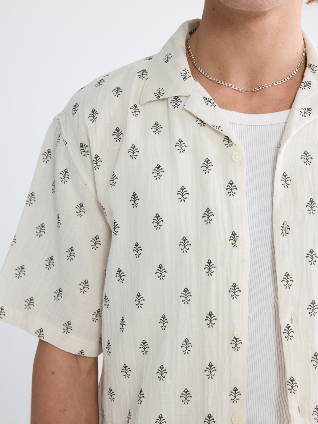 Loose Fit Patterned Men's Muslin Shirt-2
