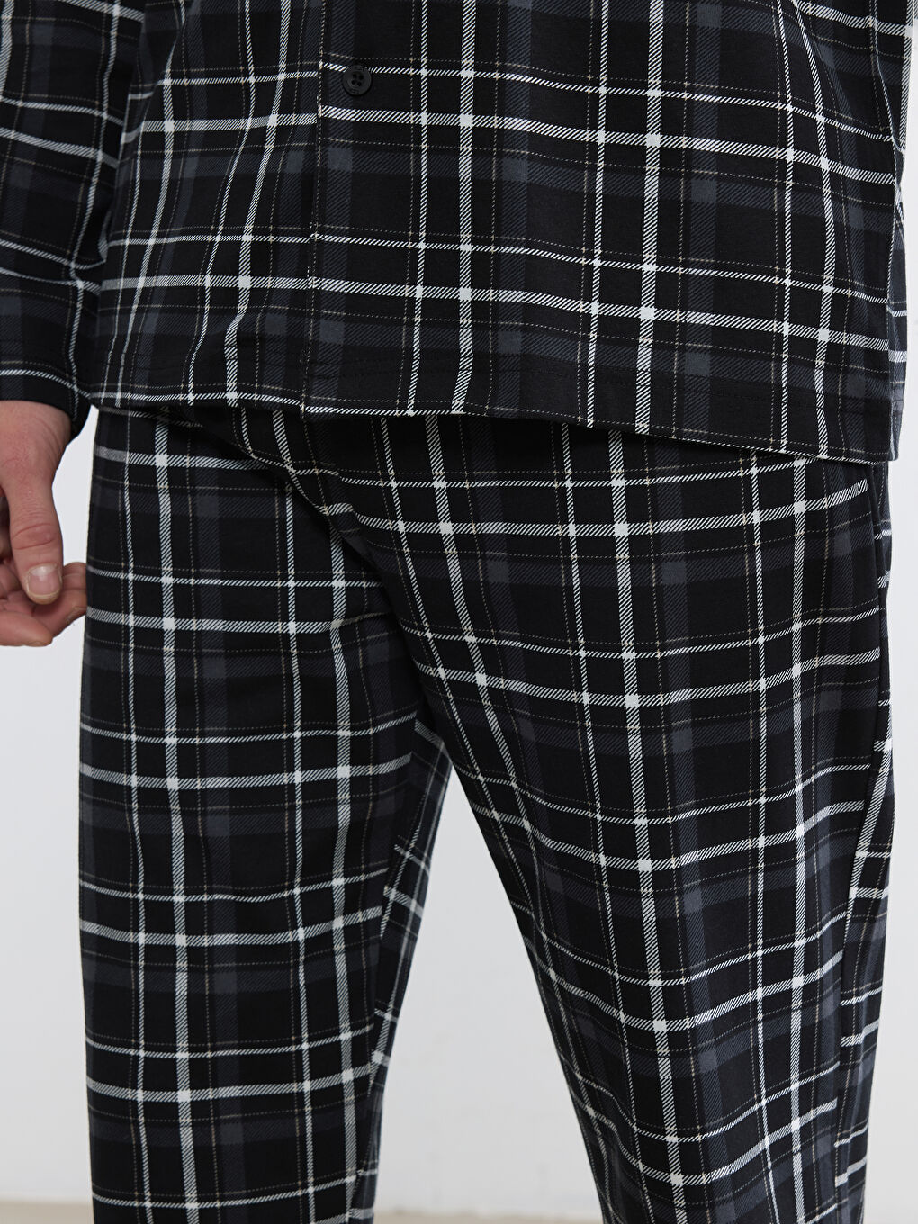 Siyah Standart Kalıp Ekose Erkek Pijama Takım-3