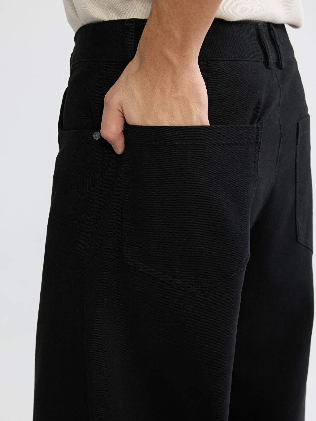 Man BLACK Trousers-2
