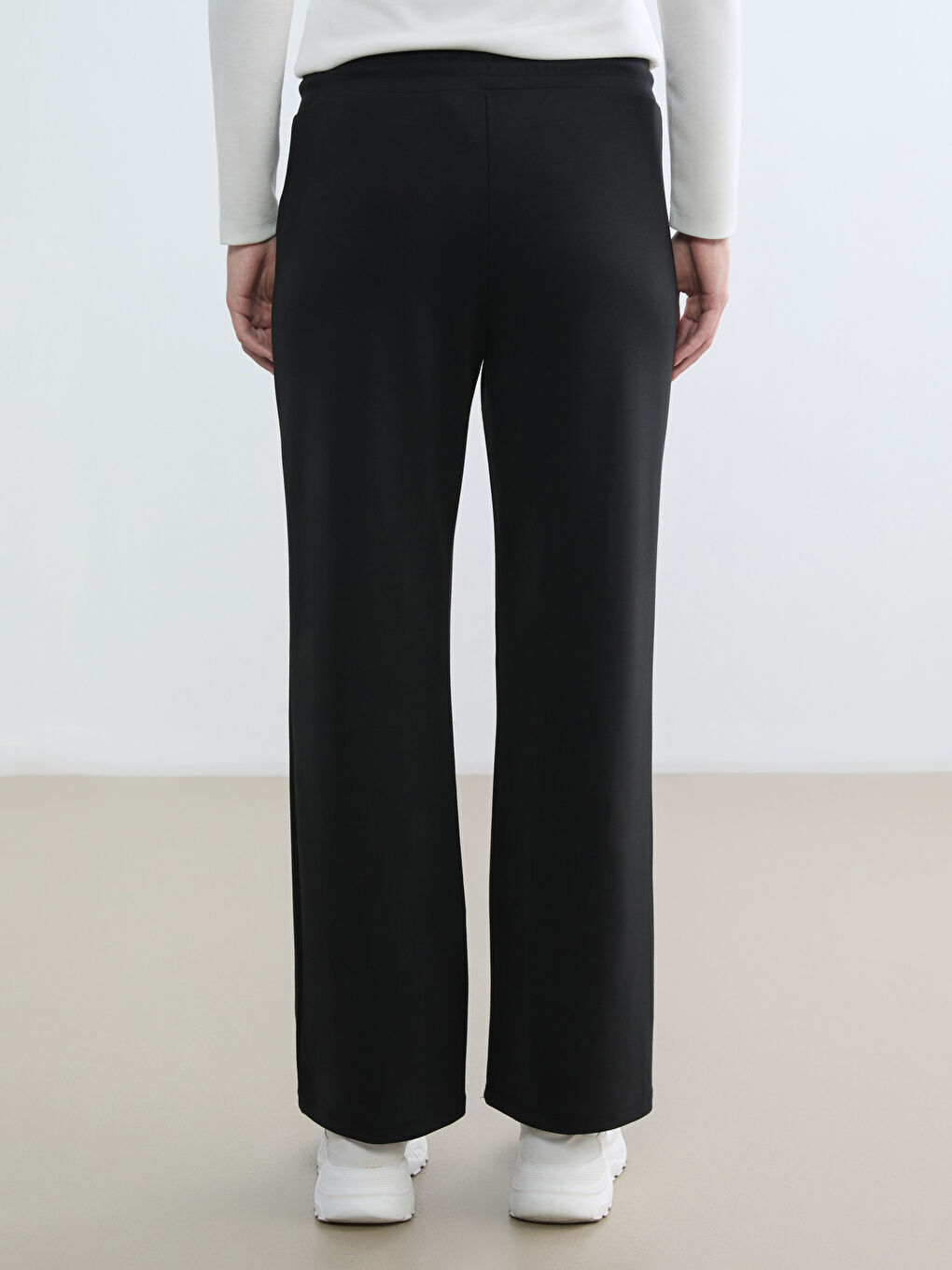 Siyah Beli Lastikli Soft Touch Kadın Eşofman Altı-3