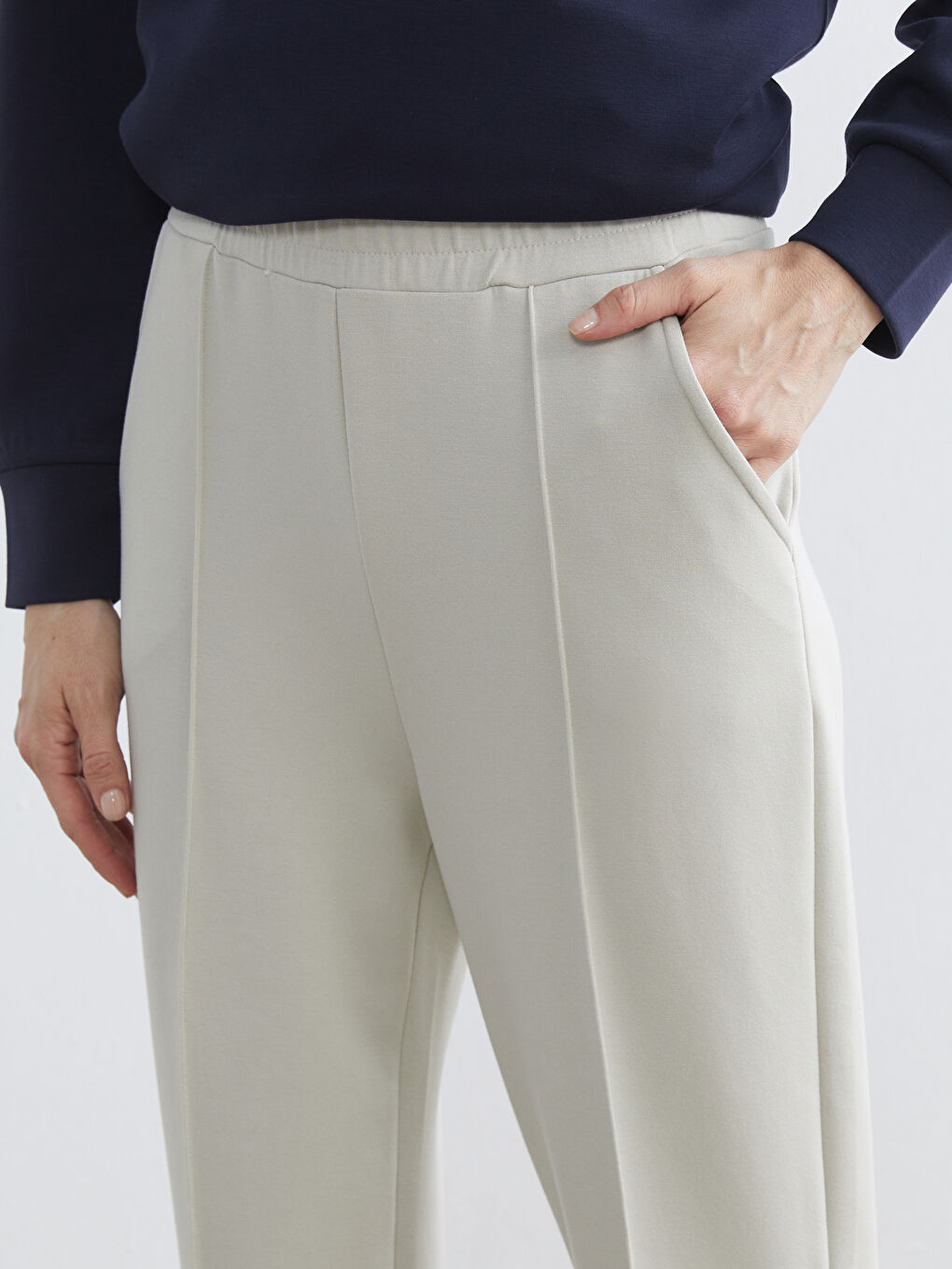 Gri Beli Lastikli Soft Touch Kadın Jogger Eşofman Altı-2