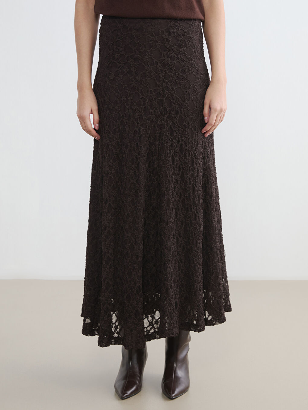 Kahverengi Beli Lastikli Dantelli Fırfırlı Etek-2