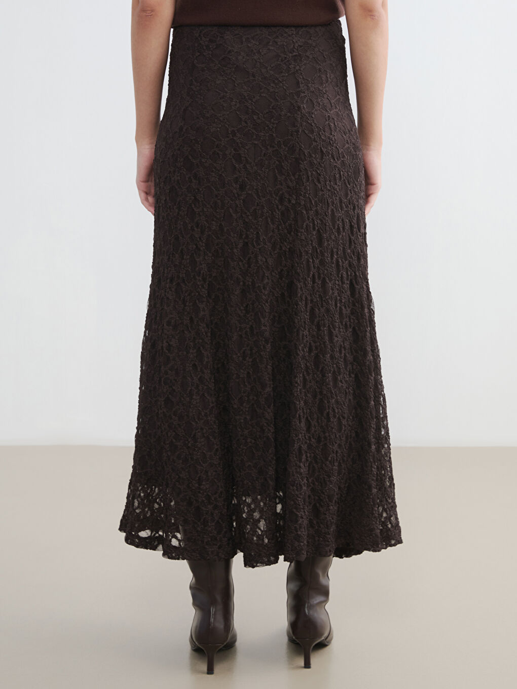 Kahverengi Beli Lastikli Dantelli Fırfırlı Etek-4