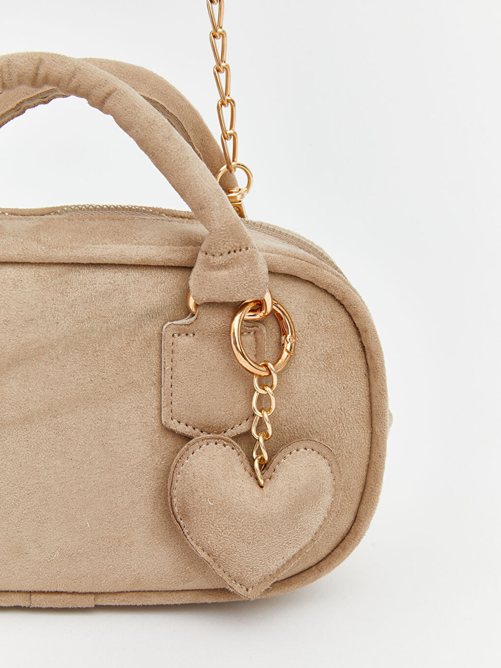Bej Kalp Aksesuarlı Süet Görünümlü Kadın Omuz Çantası-2