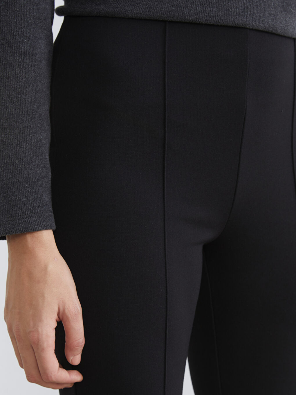 Siyah Ekstra Dar İspanyol Paça Kadın Pantolon-2