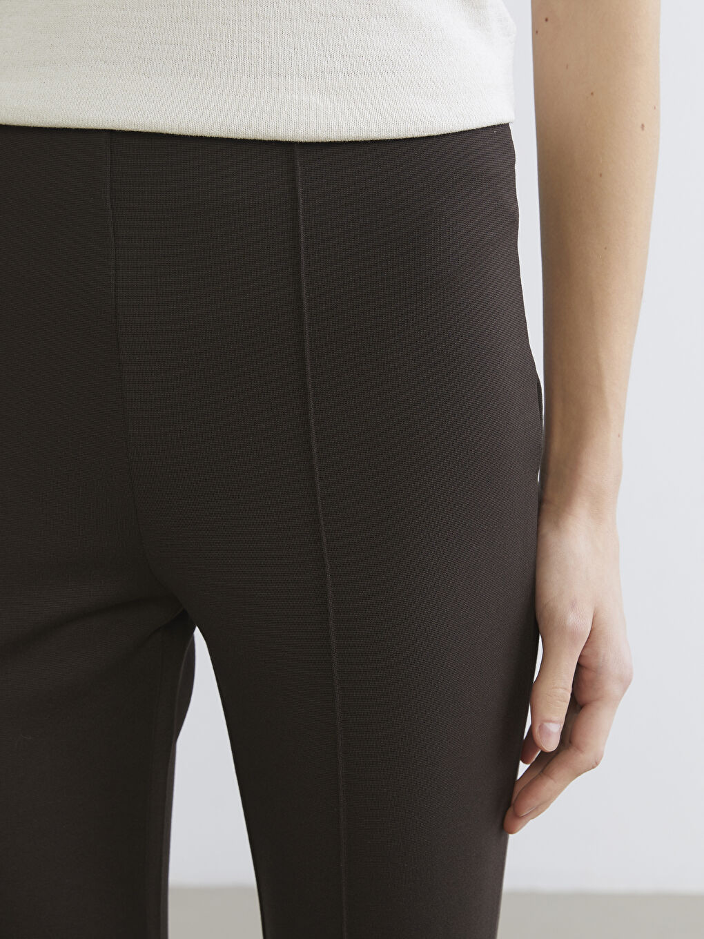 Kahverengi Ekstra Dar İspanyol Paça Kadın Pantolon-2