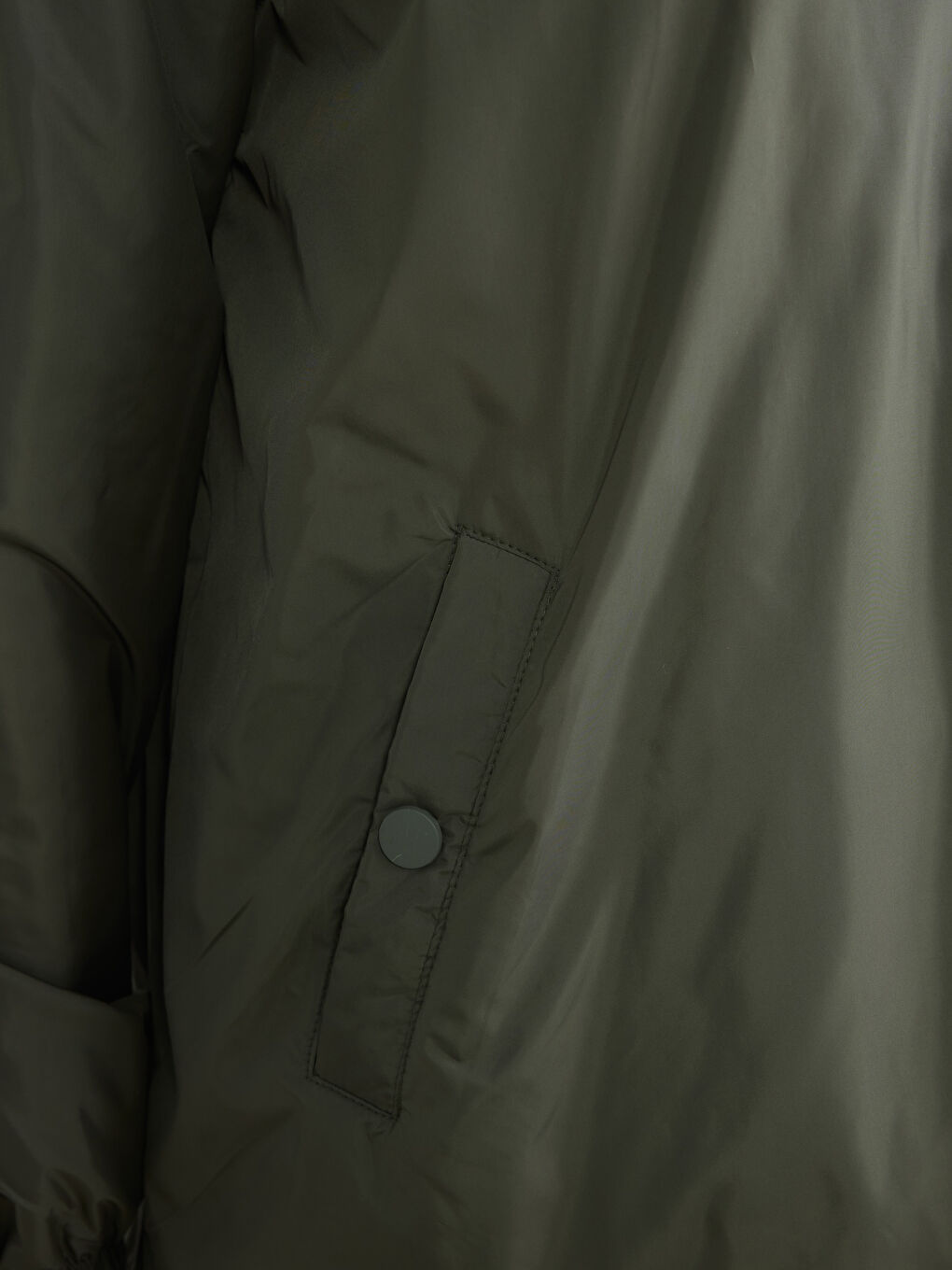 Haki Kapüşonlu Kadın Yağmurluk-3
