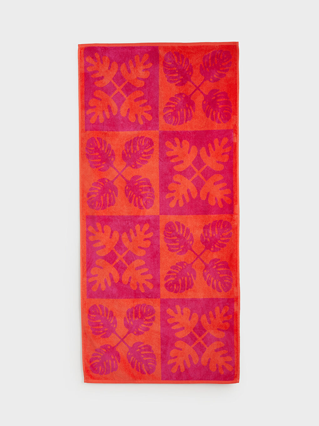 Fuşya Yaprak Desenli Kadın Plaj Havlusu 70x150 cm