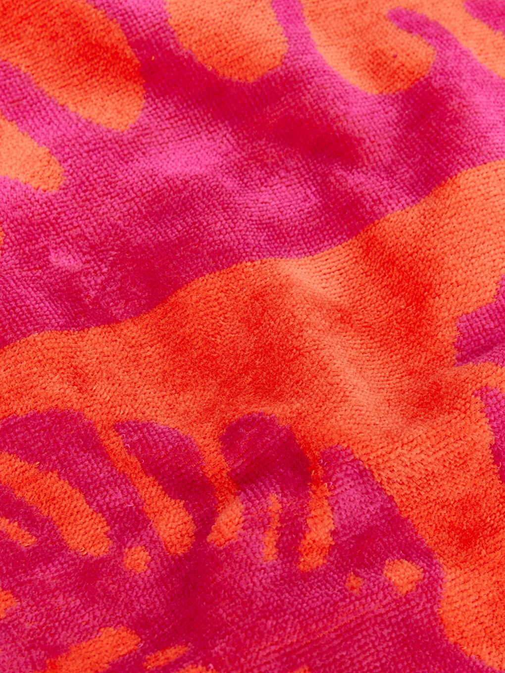 Fuşya Yaprak Desenli Kadın Plaj Havlusu 70x150 cm-2