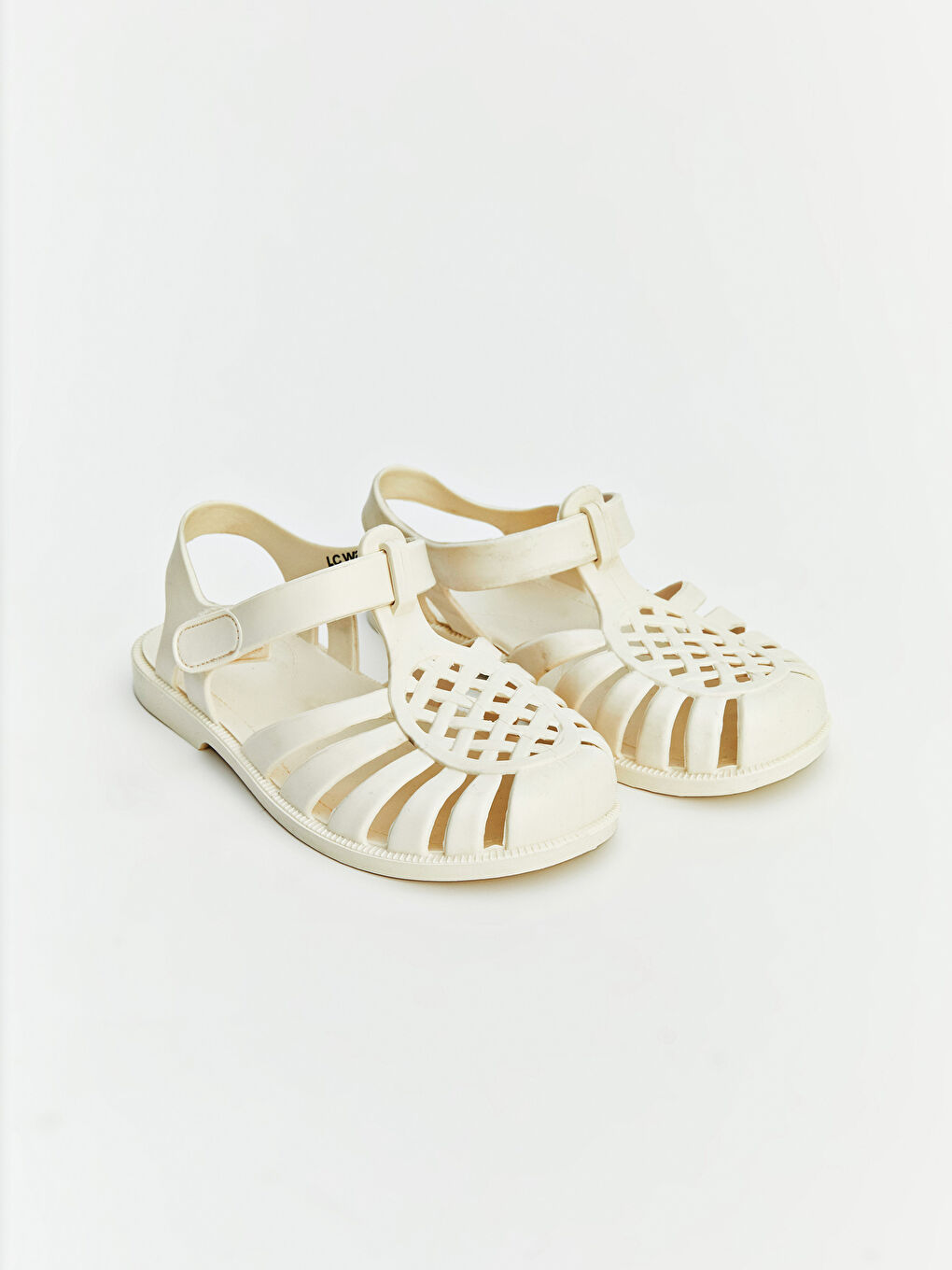 Bej Cırt Cırtlı Kız Bebek Sandalet