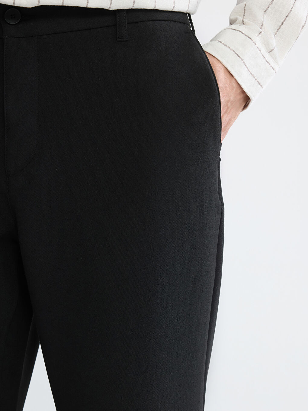 Siyah Standart Kalıp Erkek Pantolon-3