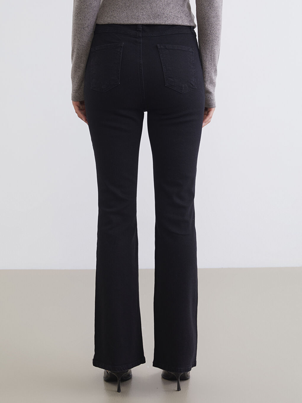 Siyah Mars Flare Kadın Jean Pantolon-3