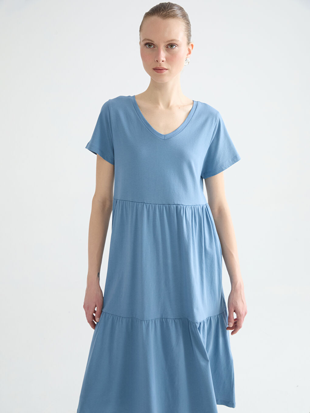 Mavi V Yaka Katkat Elbise