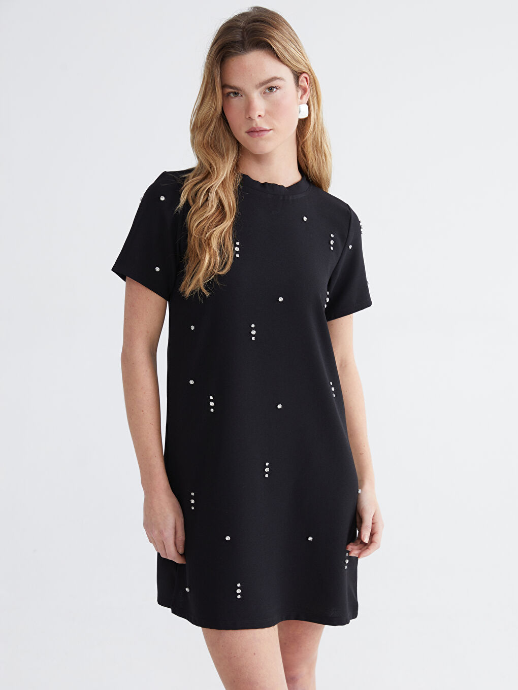 Siyah Bisiklet Yaka Taşlı Mini Elbise