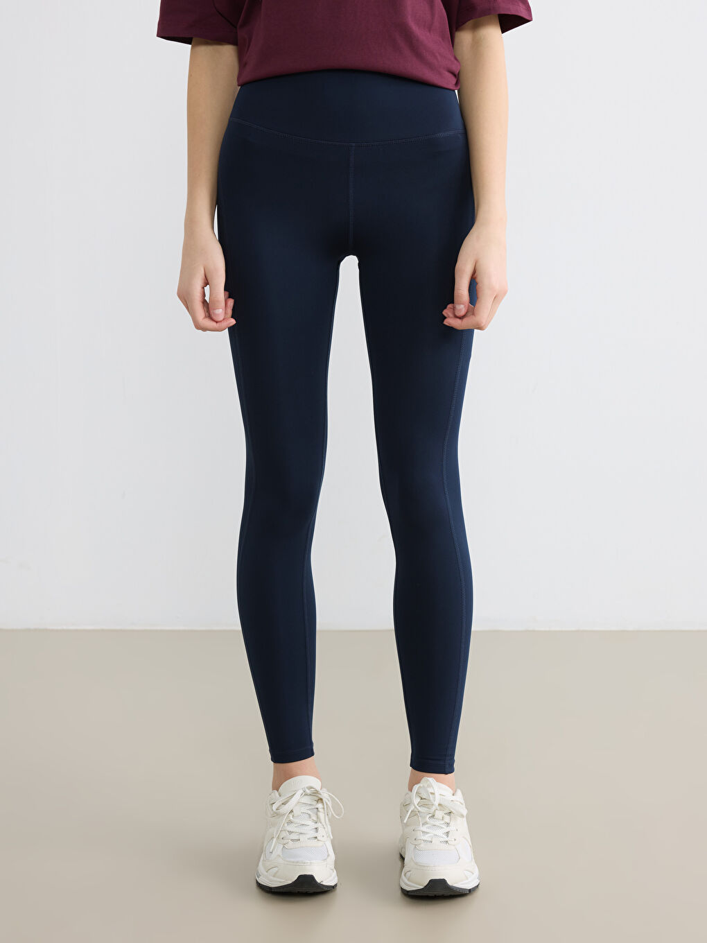 سێتی سترێجی وەرزشی شینی تۆخ ژن-1