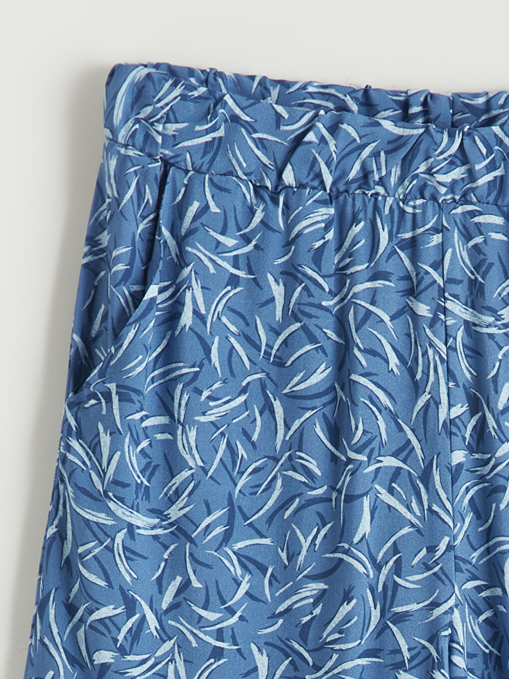 Mavi Beli Lastikli Desenli Kadın Kapri-5