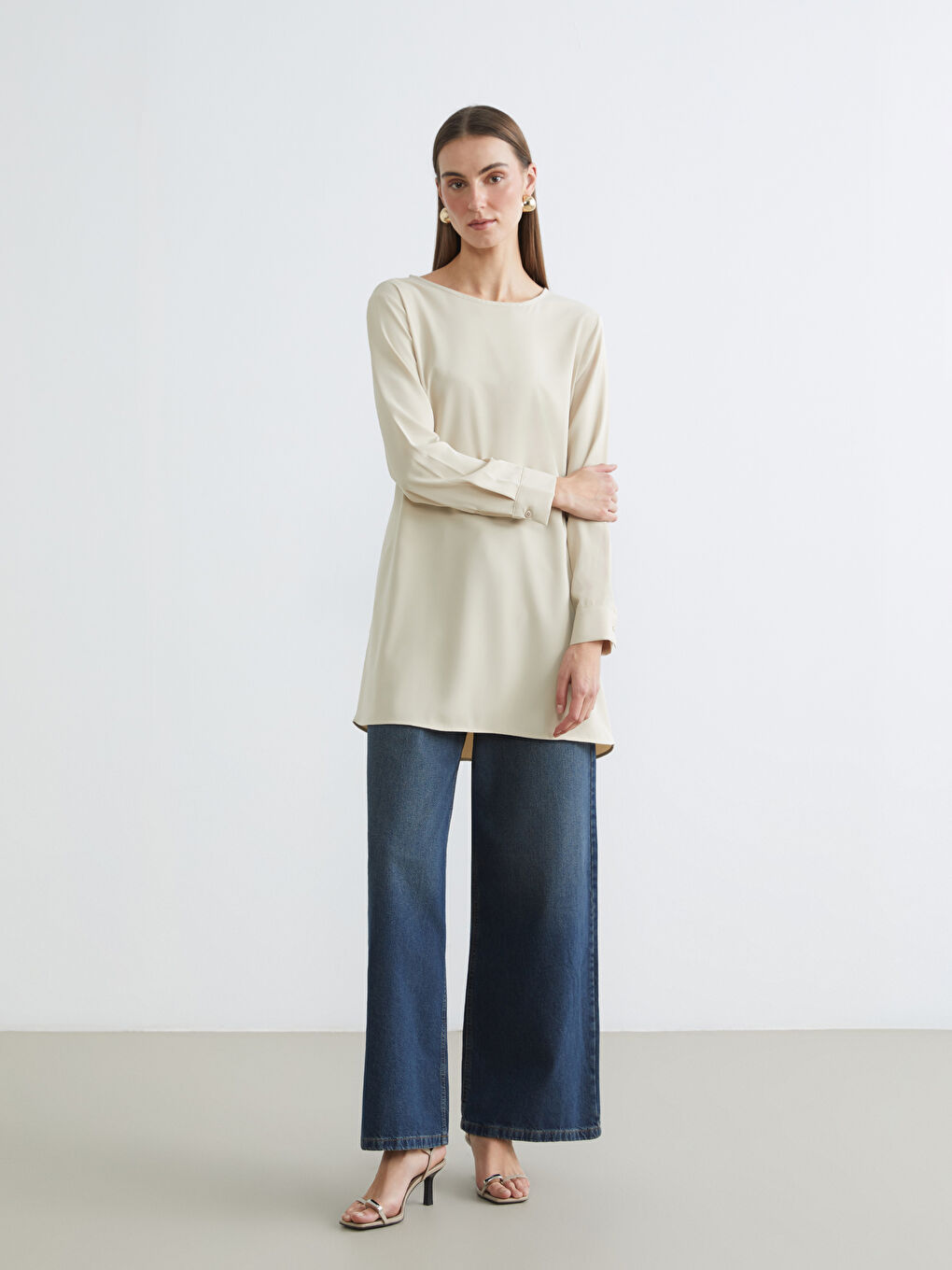 Bej Bisiklet Yaka Bağlama Detaylı Kadın Tunik	-1