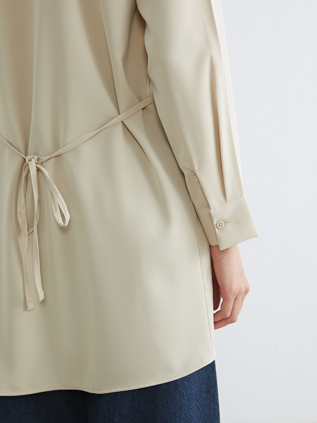 Bej Bisiklet Yaka Bağlama Detaylı Kadın Tunik	-2