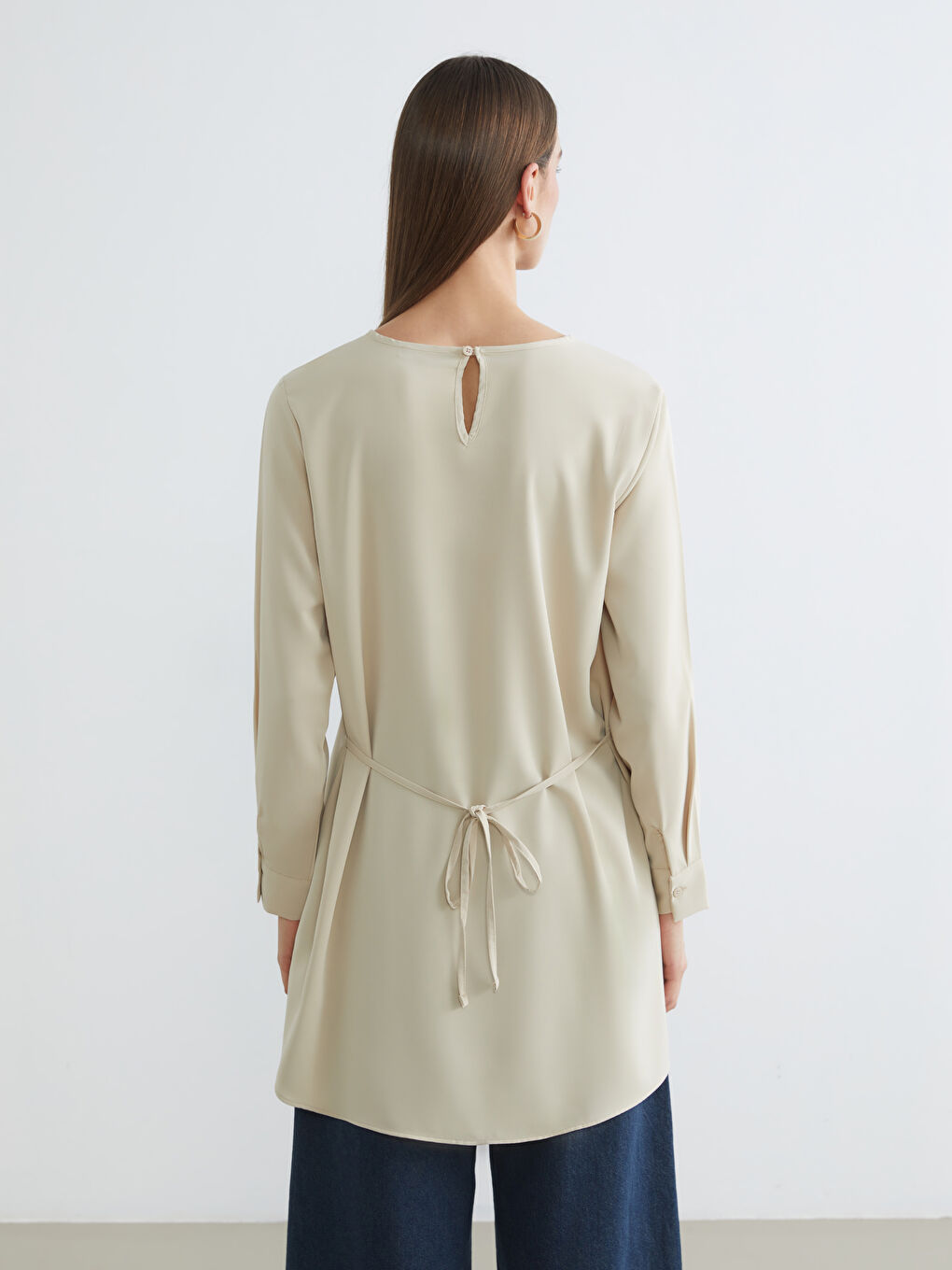 Bej Bisiklet Yaka Bağlama Detaylı Kadın Tunik	-3