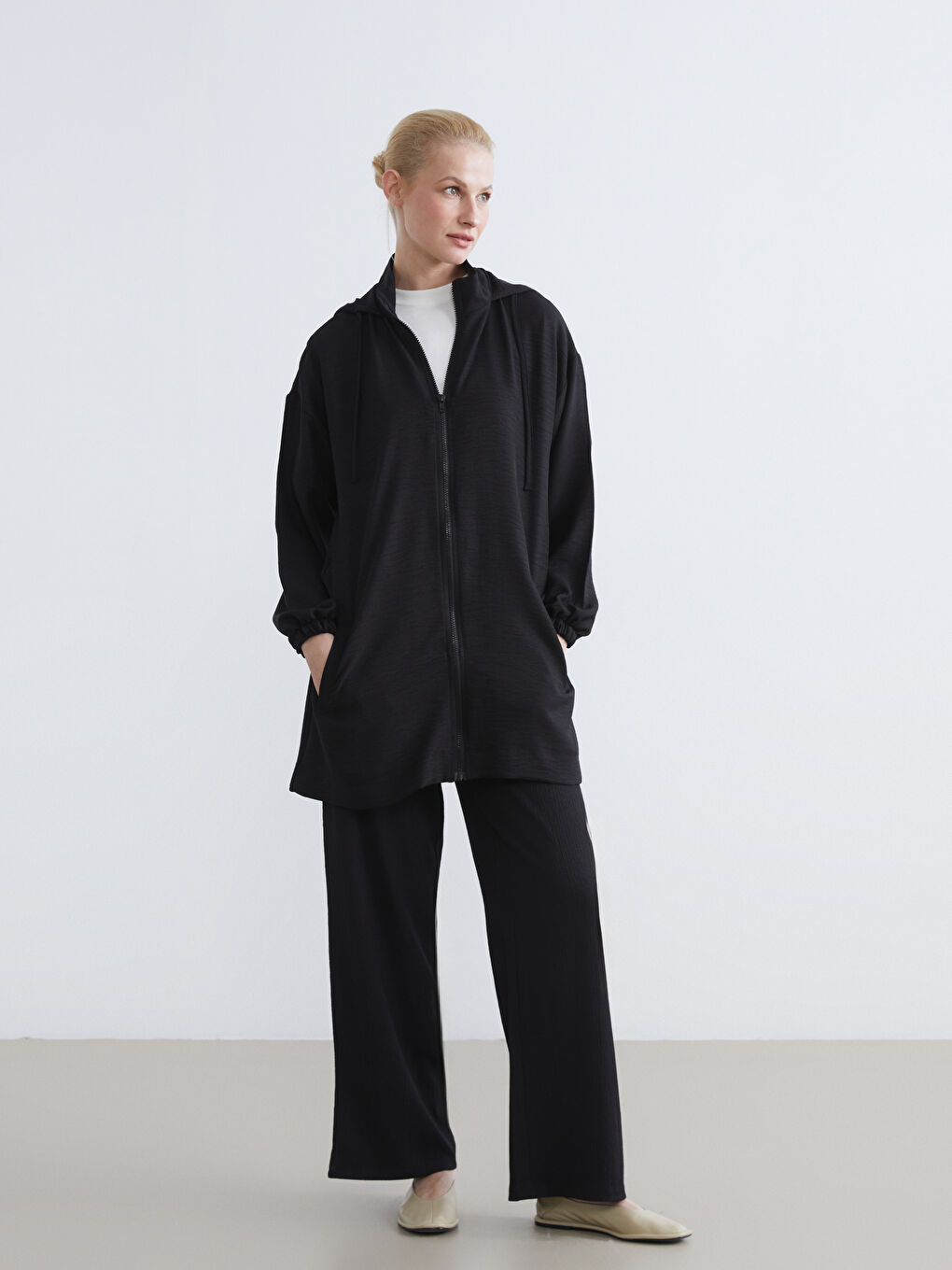 Siyah Kapüşonlu Oversize Kadın Tunik-1