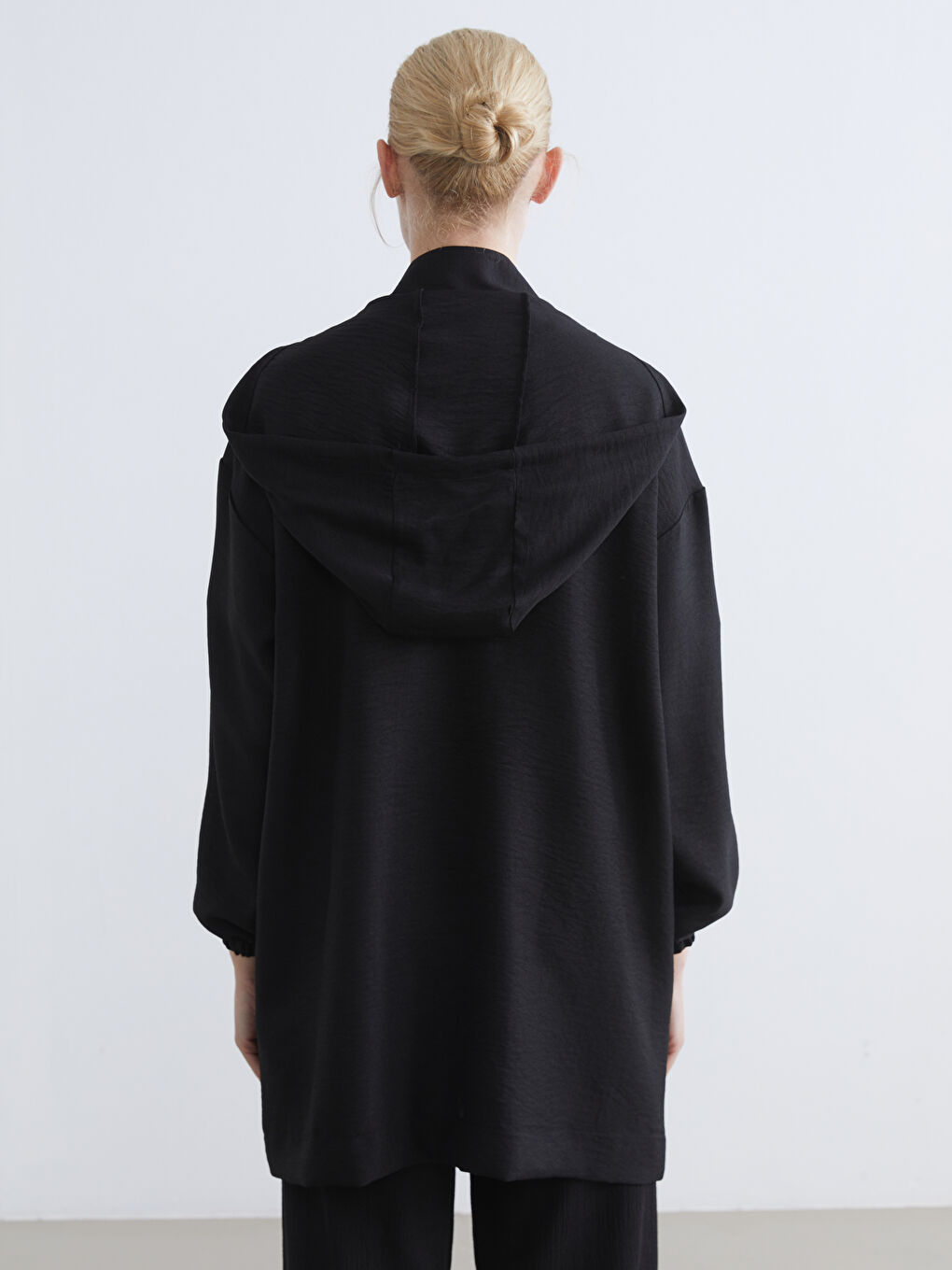 Siyah Kapüşonlu Oversize Kadın Tunik-3
