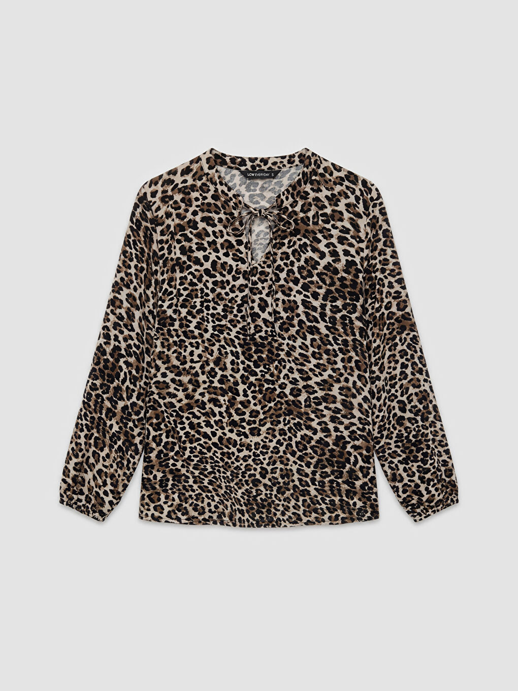 Ženska bluza sa kragnom na vezanje i leopard printom-4