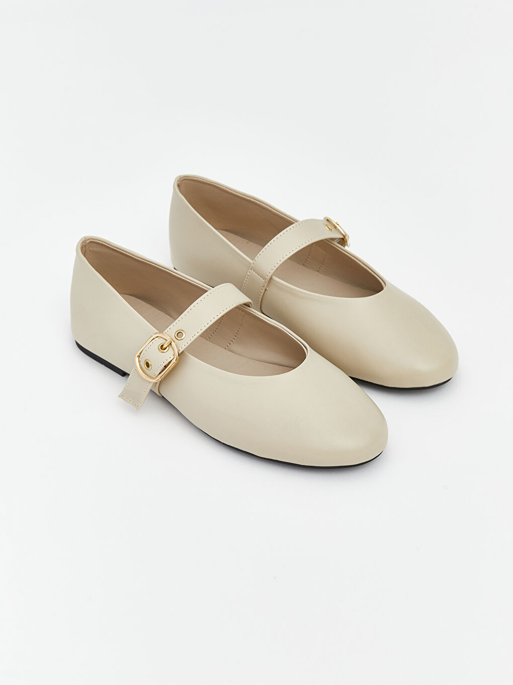 Ekru Deri Görünümlü Kadın Babet