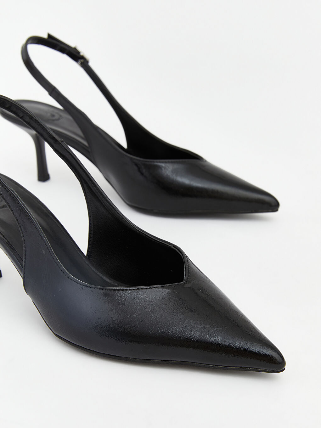 Siyah Sivri Burun Kadın Topuklu Ayakkabı-2