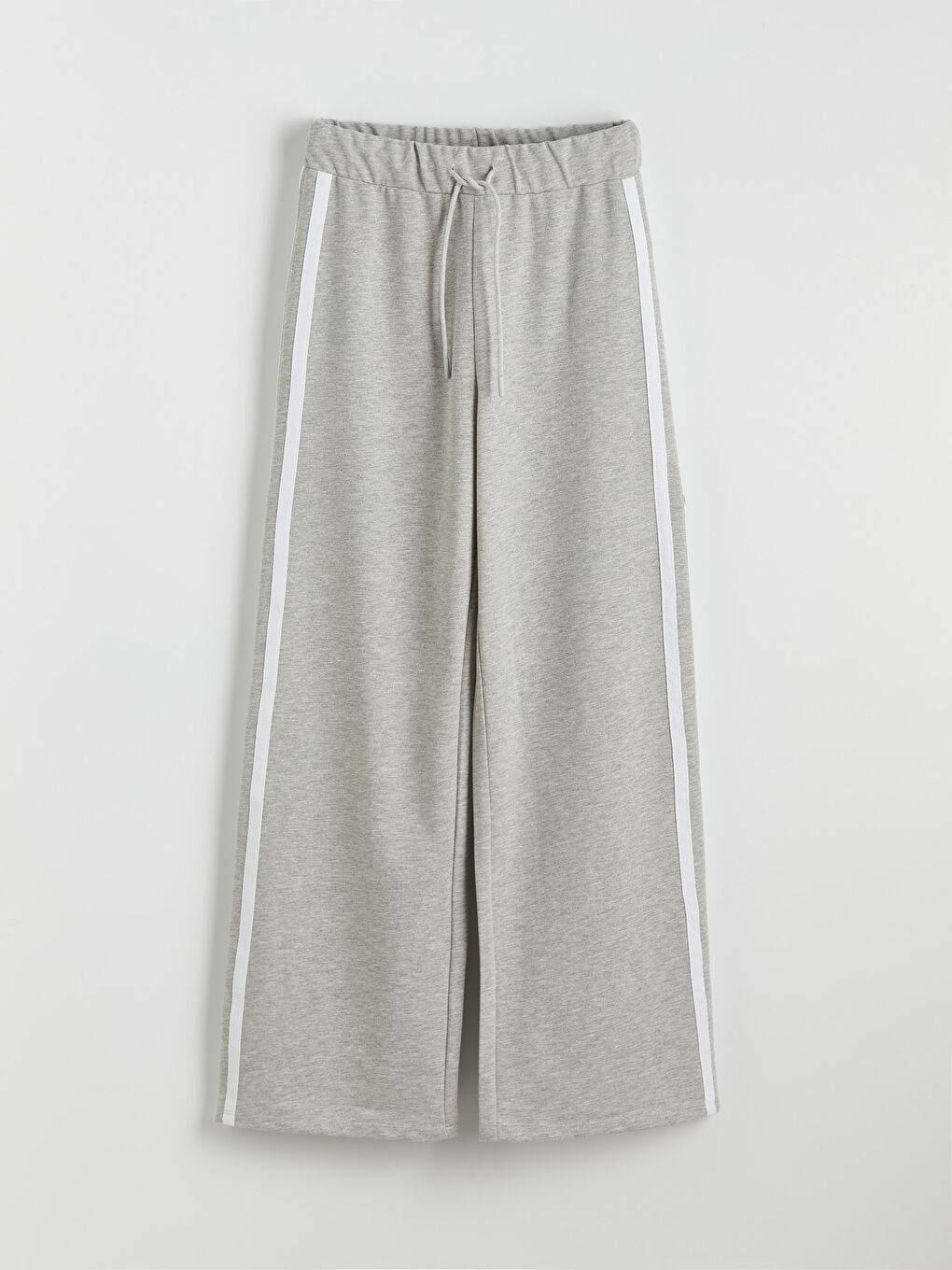 Gri Beli Lastikli Geniş Paça Kadın Eşofman Altı	-4