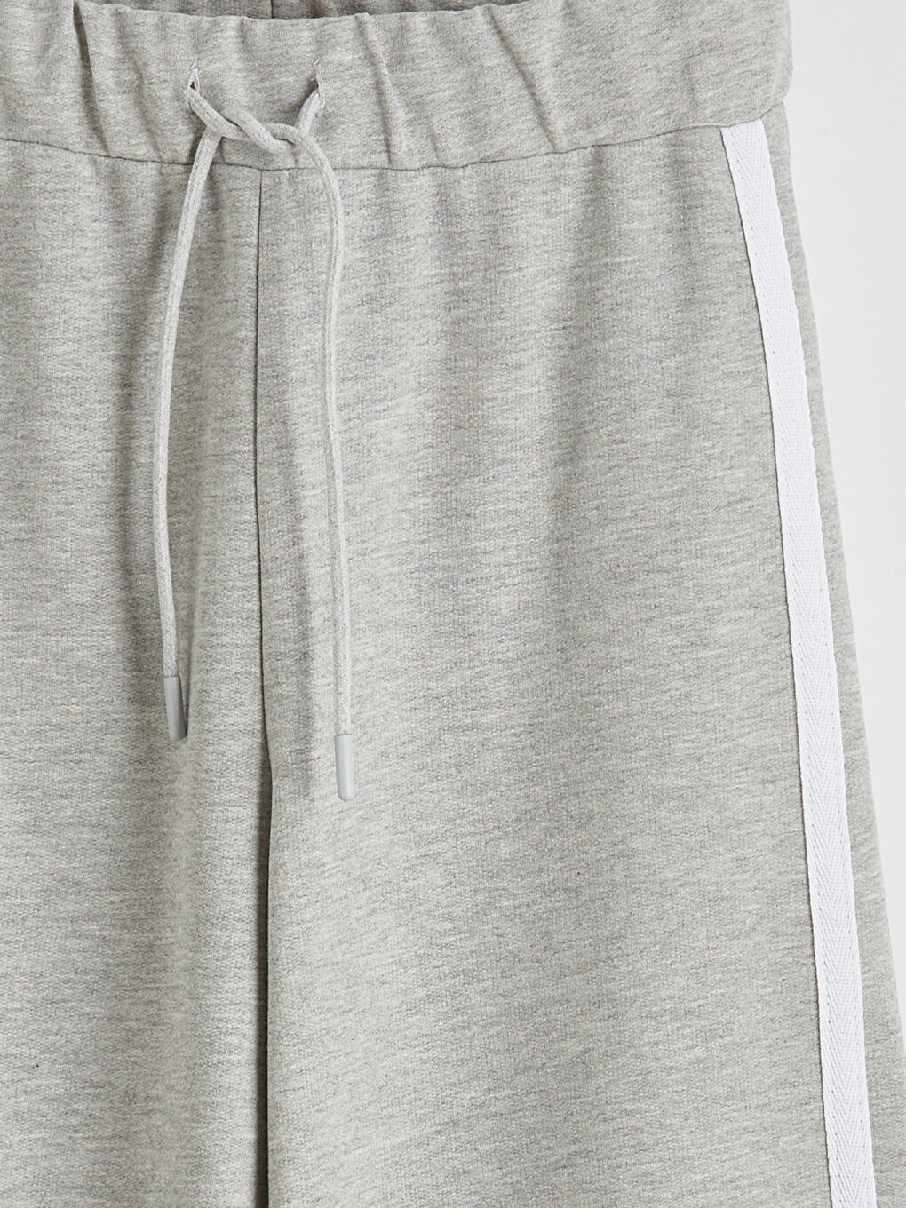 Gri Beli Lastikli Geniş Paça Kadın Eşofman Altı	-5
