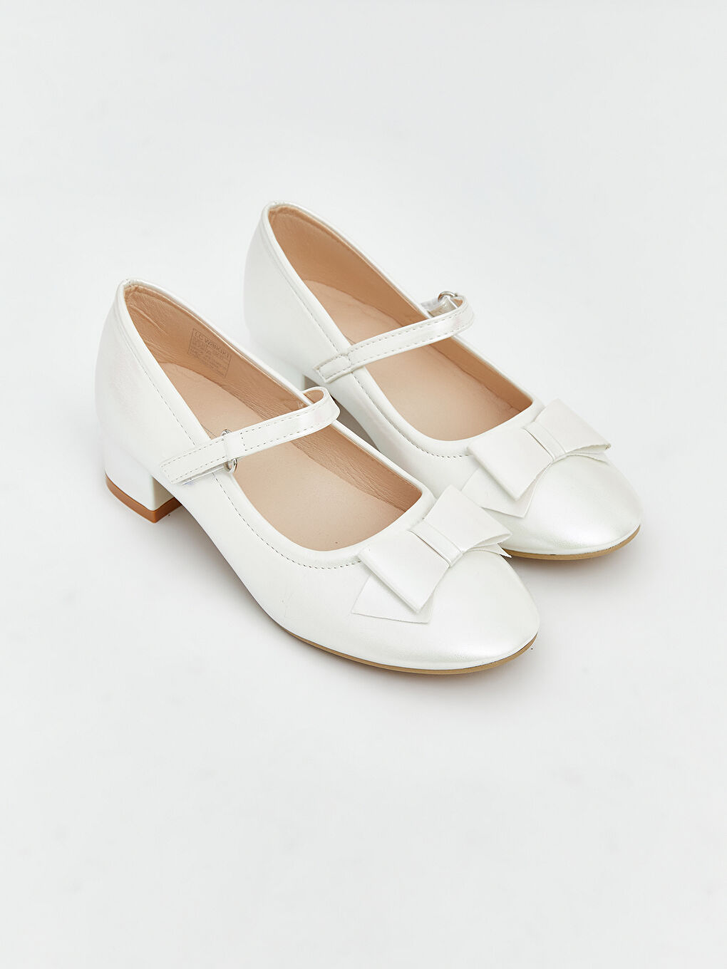 Κορίτσι ΕΚΡΟΥ Μπαλαρίνες