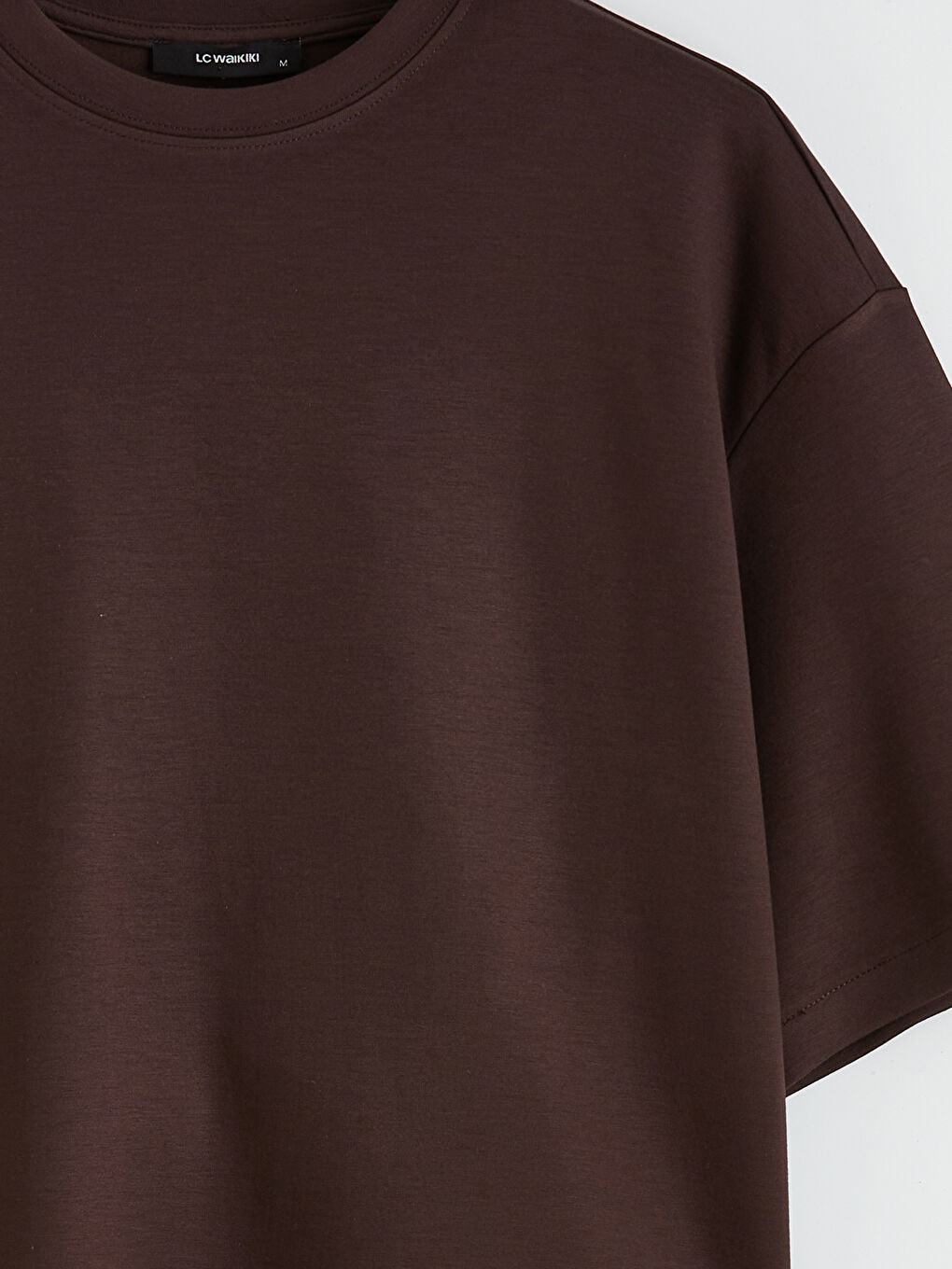 Kahverengi Bisiklet Yaka Oversize Kadın Tişört-1