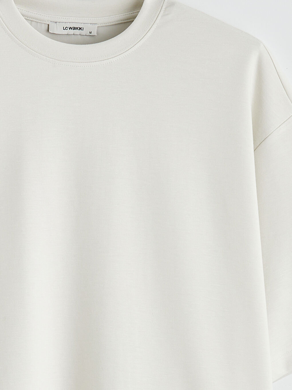 Bej Bisiklet Yaka Oversize Kadın Tişört-5