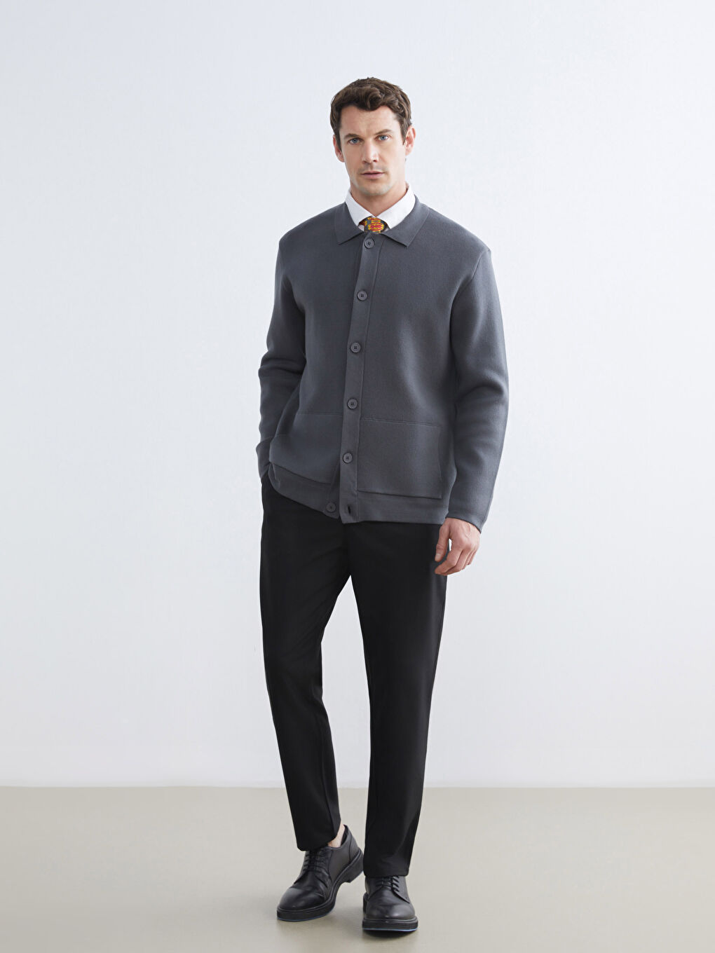 Siyah Standart Kalıp Erkek Pantolon